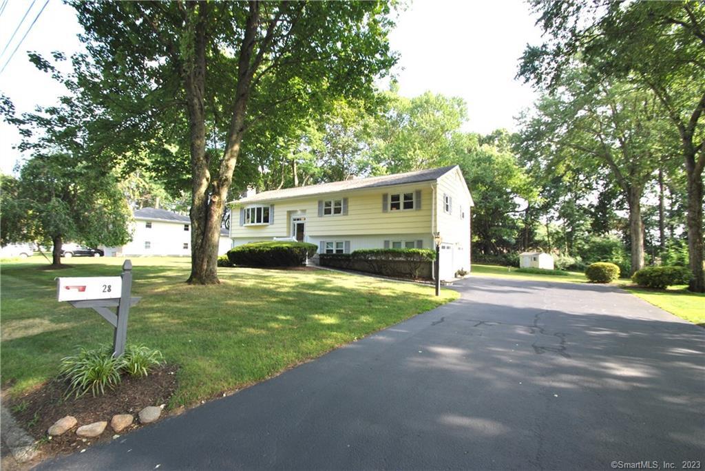 28 Yorktown Circle — exterior photo