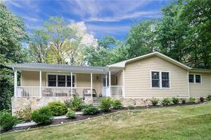 34 Caudatowa Drive