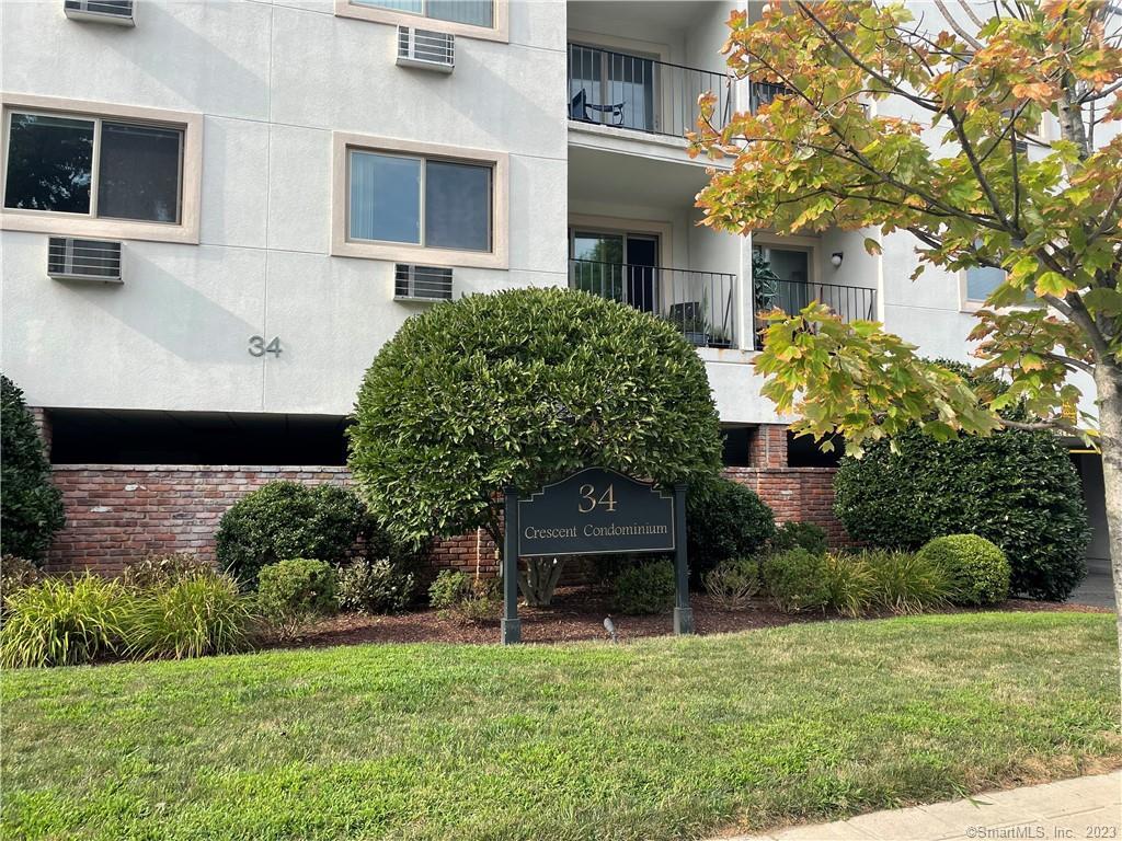 34 Crescent Street, Unit 2H — exterior photo