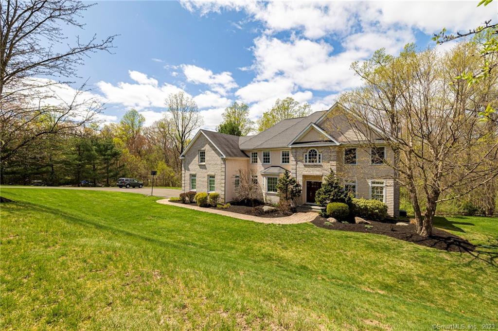 123 Aspen Lane — exterior photo