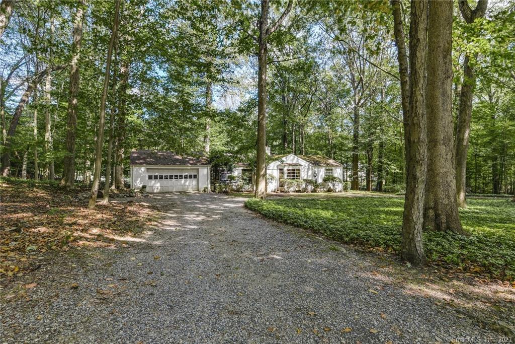 11 Lockwood Circle — exterior photo
