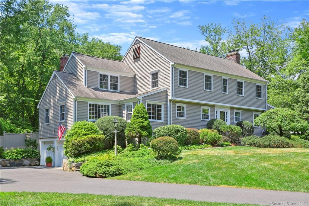11 Highfield Lane — exterior photo