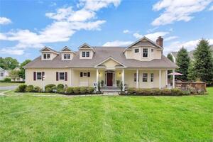 1 Winding Way