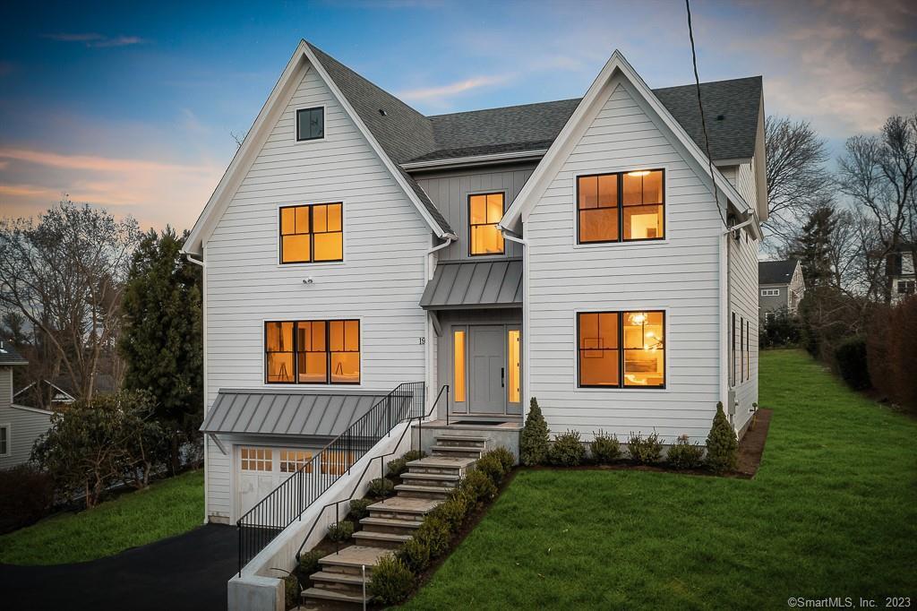 19 Treadwell Avenue