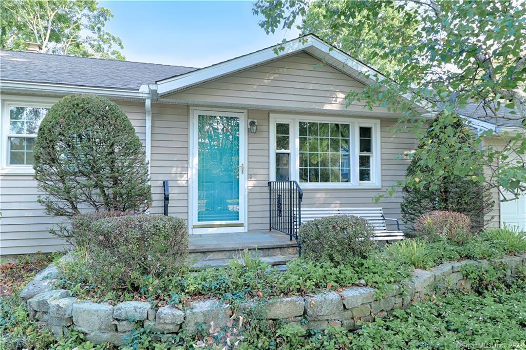 110 Pell Meadow Drive — exterior photo