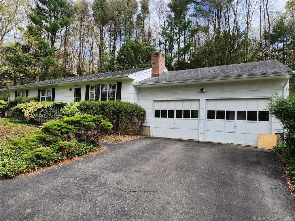 13 Pond Brook Road — exterior photo