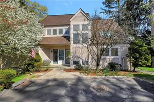 230 New Canaan Avenue, Unit 32
