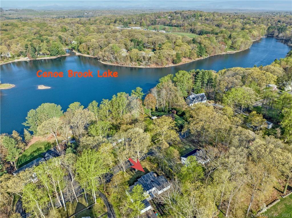 86 Canoe Brook Road — exterior photo