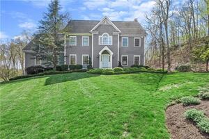 11 Canterbury Lane