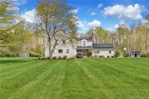39 Brookwood Drive