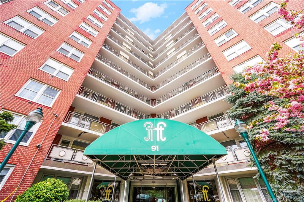 91 Strawberry Hill Avenue, Unit 734 — exterior photo