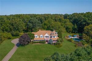 17 Nimrod Farm Road