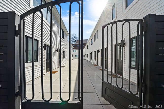 141 Grove Street, Unit R — exterior photo