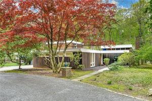 72 Windward Lane