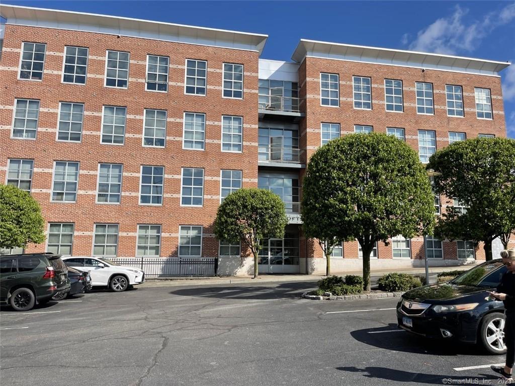 10 Ann Street, Unit 304 — exterior photo