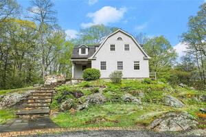 138 Neds Mountain Road