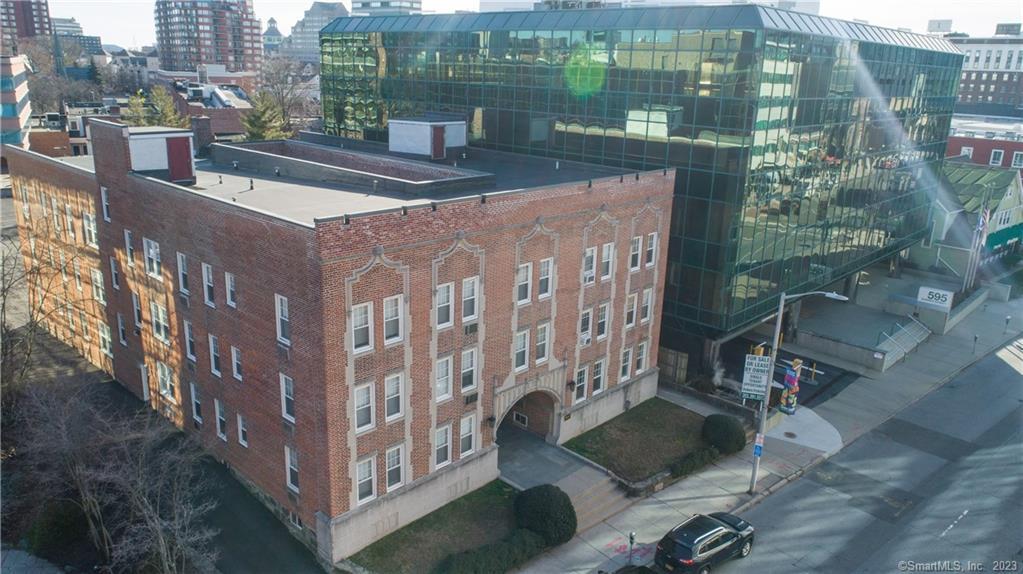 639 Summer Street, Unit 21 — exterior photo