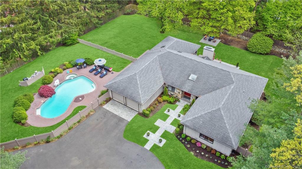 30 Northwind Drive — exterior photo