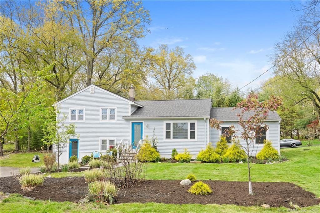 25 Crescent Road — exterior photo