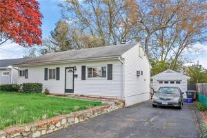 23 Lewelyn Road
