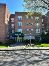50 Fairview Avenue, Unit 2J