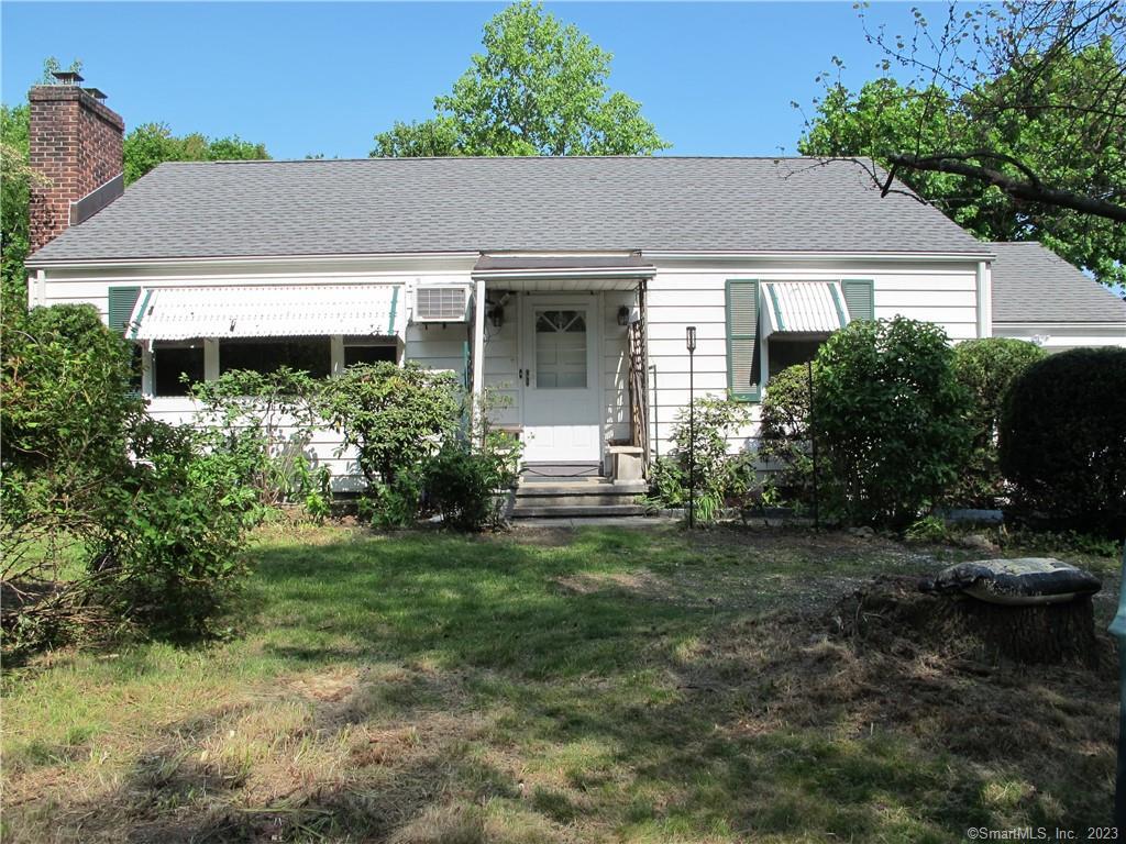 757 Newfield Avenue — exterior photo