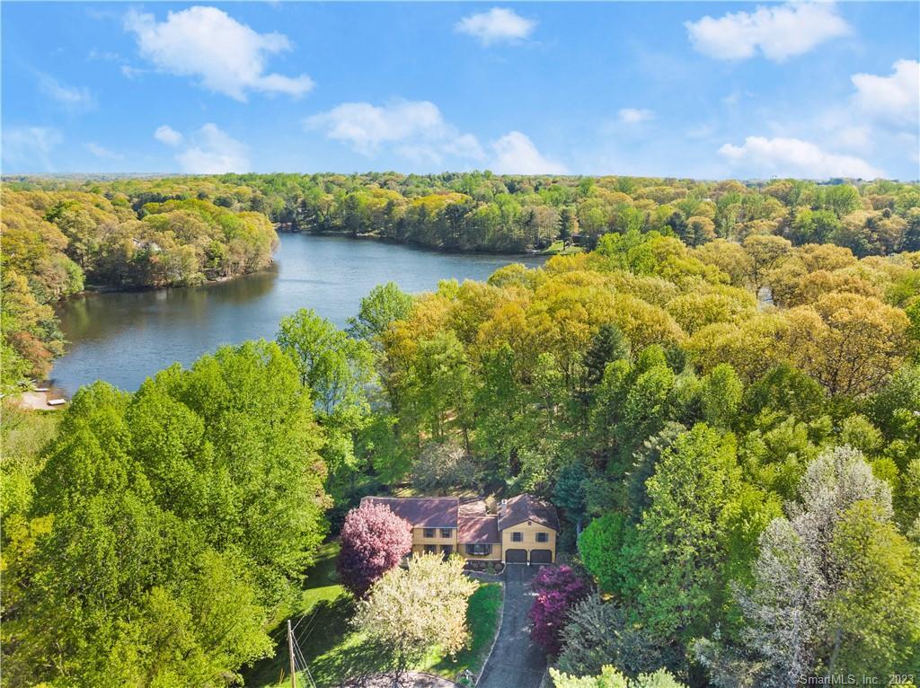 26 Brandy Lane — exterior photo