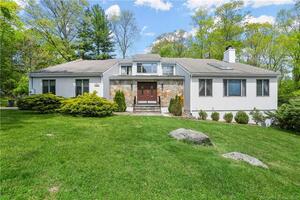 760 Den Road