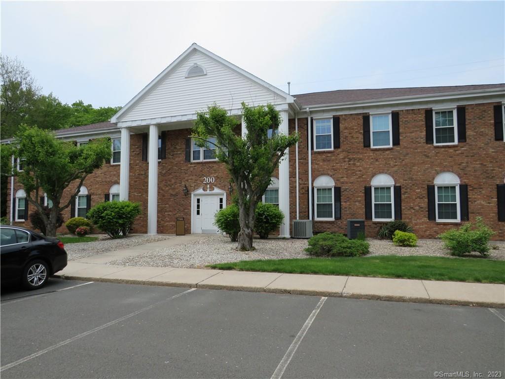 960 sq ft first floor office condo located near I-91. Features it's own 1/2 bath. Currently there is a reception area with recently installed hardwood flooring.Other areas include 4 offices , conference room and a storage room that could be used as a 5th office. Wide hallways, newer combination furnace-air unit.