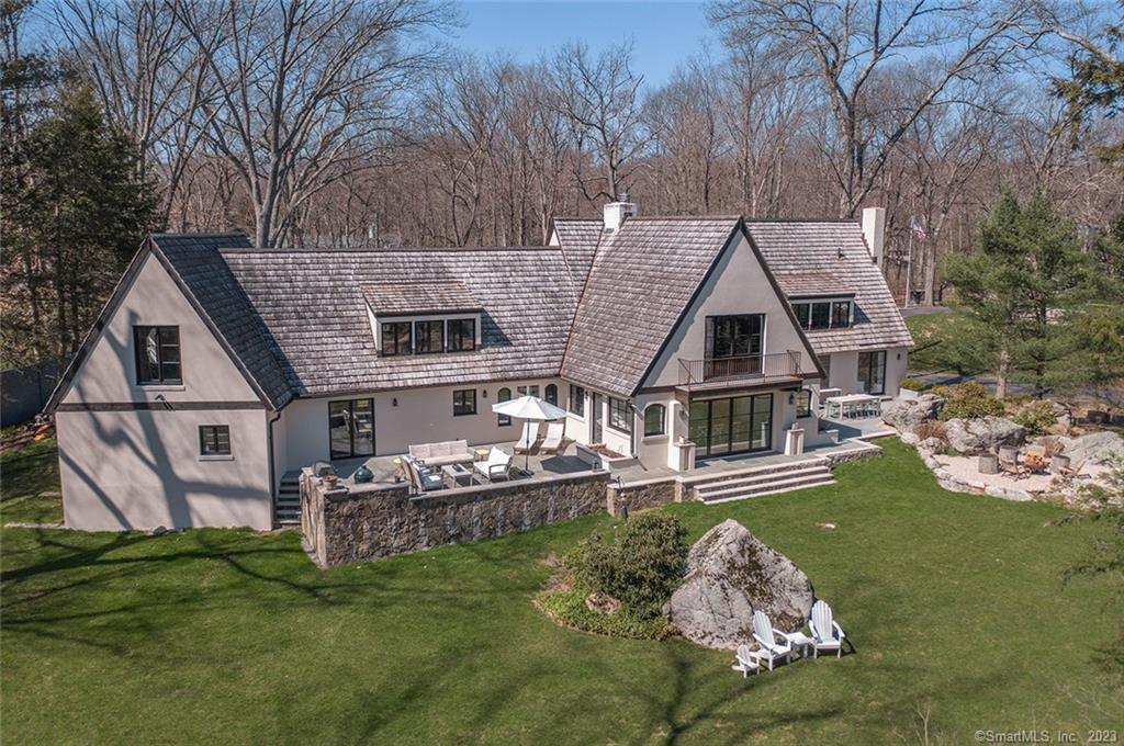 8 Crooked Mile Road — exterior photo
