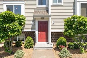 71 Aiken Street, Unit E10