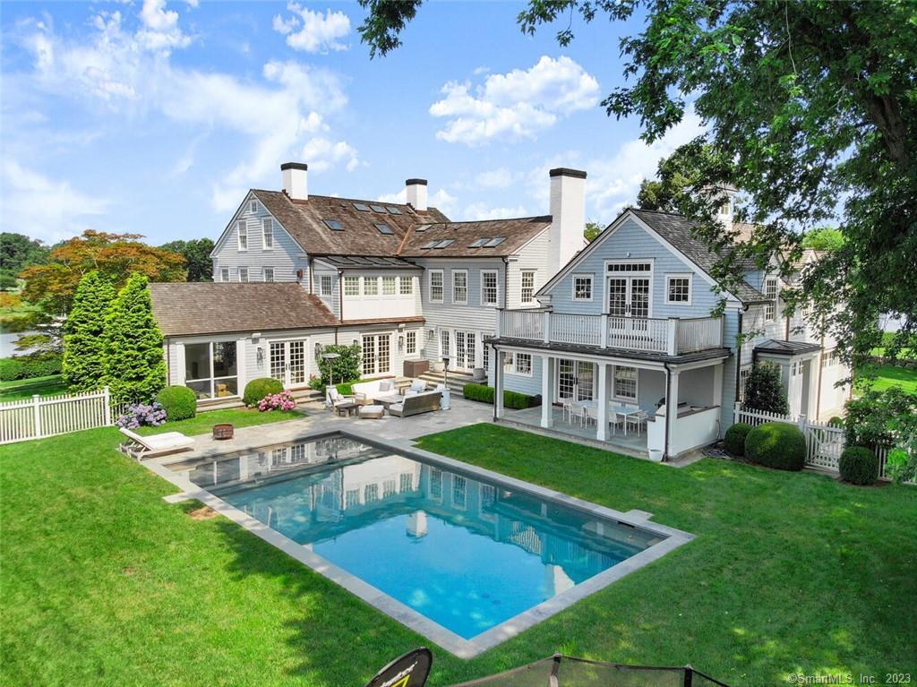 98 Pear Tree Point Road — exterior photo