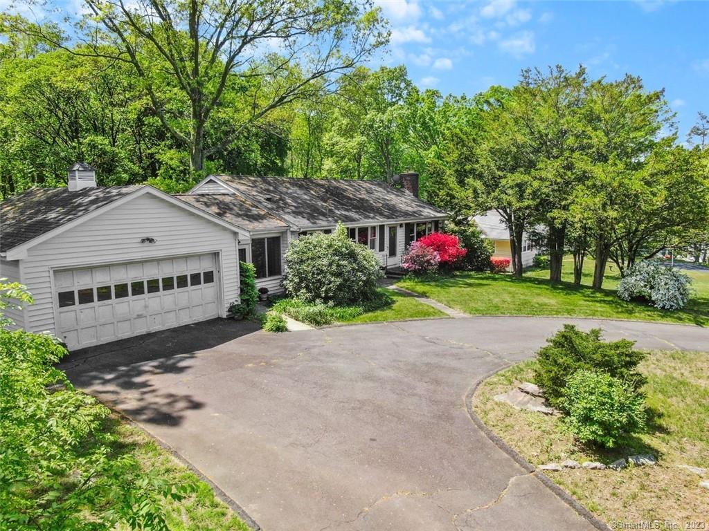 7 Priscilla Road — exterior photo