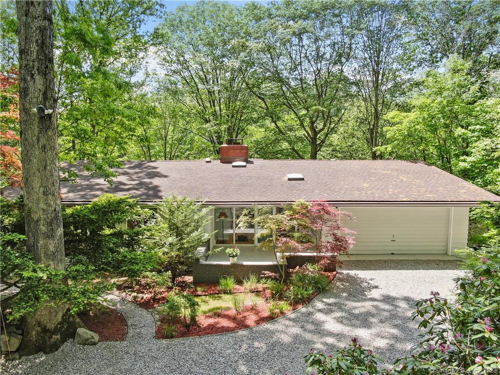 200 Gary Road — exterior photo