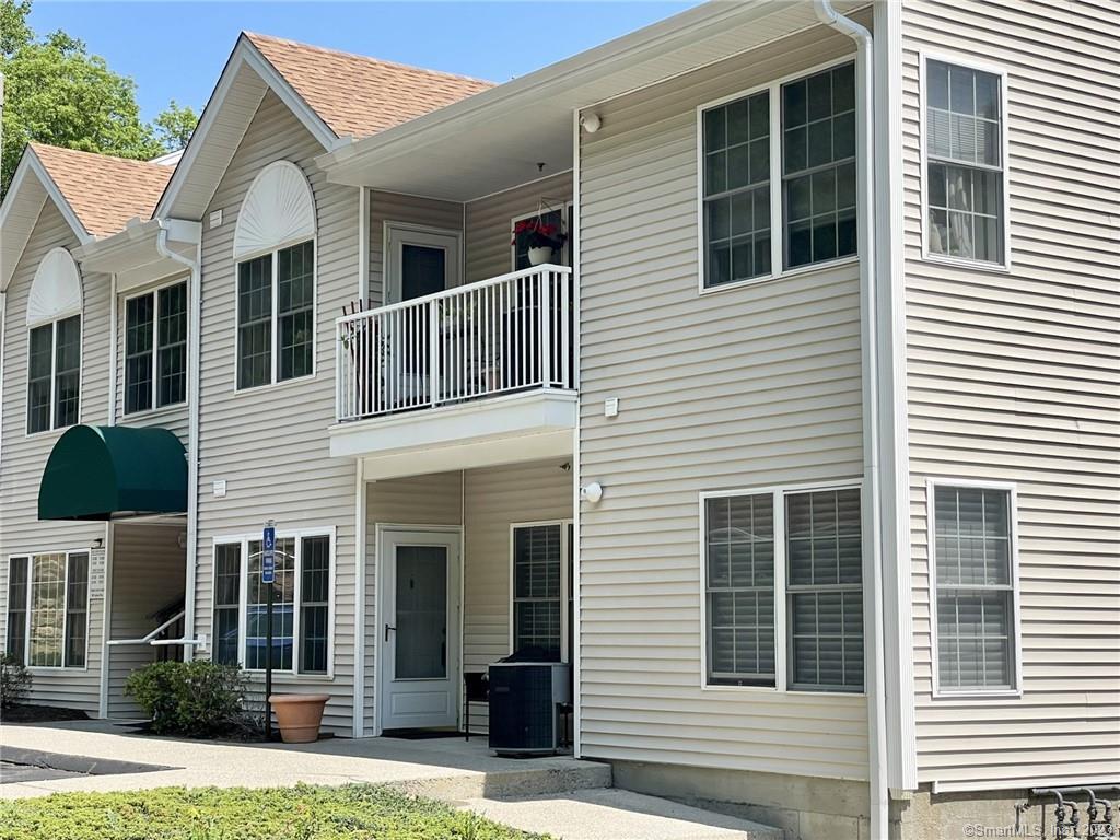 21118 Arganese Place, Unit 21118 — exterior photo