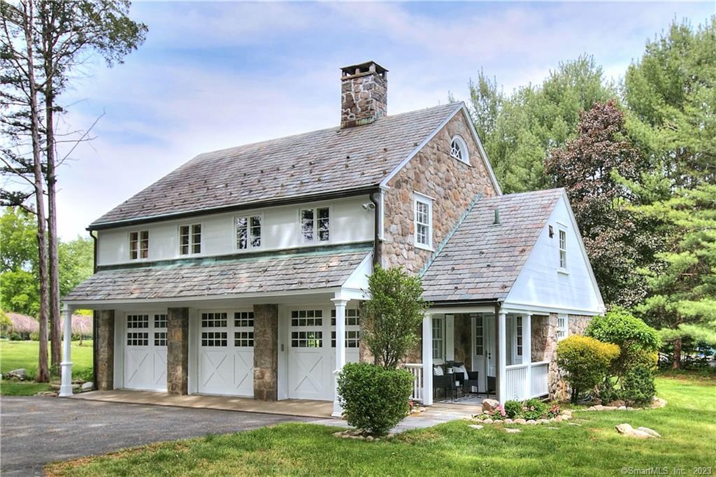 92 Pastures Lane, New Canaan, CT 06840