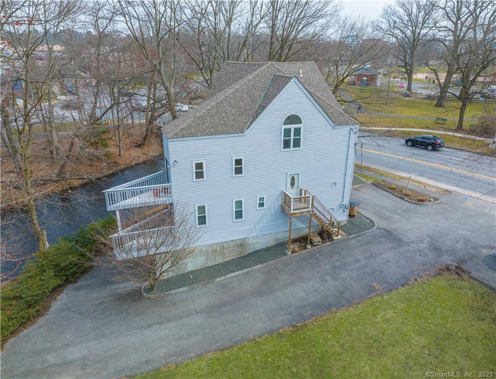 87 Bridge Street — exterior photo