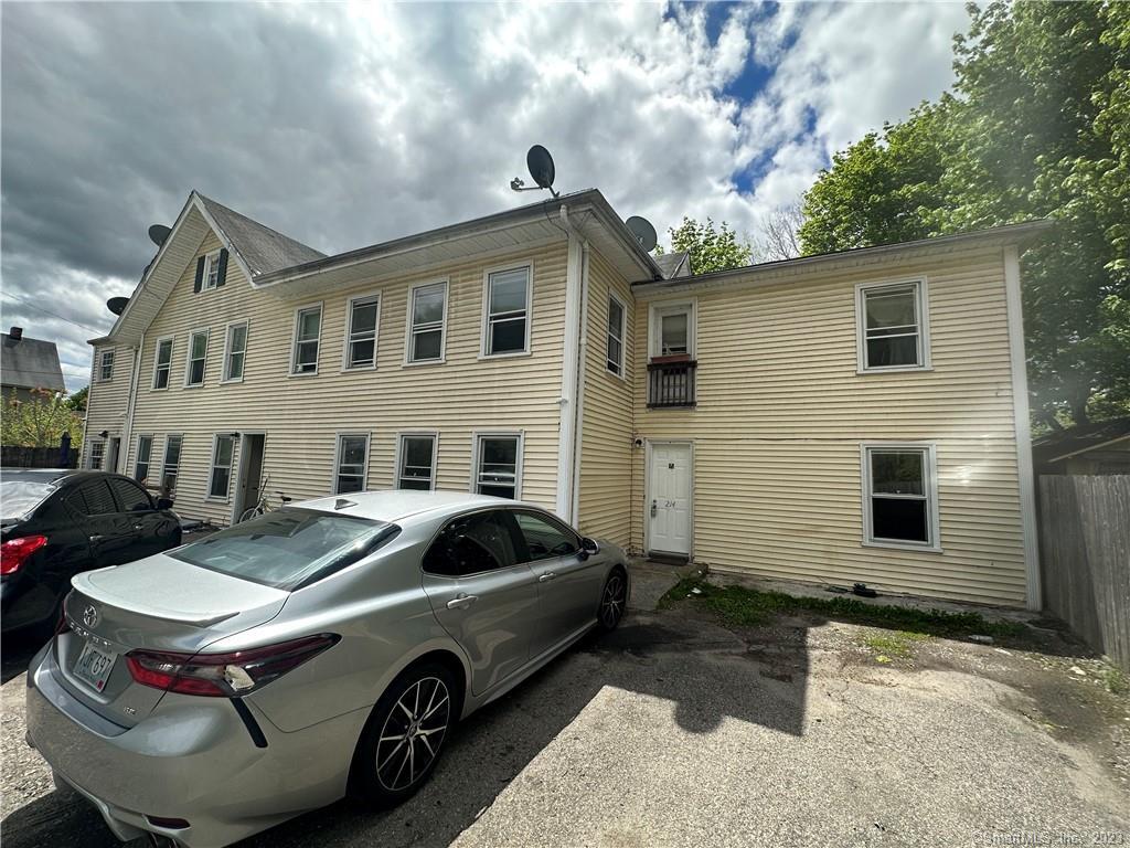 A freshly painted 3 bedroom and 1 bath apartment on a 1st floor apartment building. The apartment is situated on Derby Avenue along the Naugatuck River that offers ample space. The apartment comes with 1 off street parking spot, has spacious rooms and hookup for washer and dryer.Good credit and eviction check required with a credit score of at least 600. Good rental history with background and reference check.Cold water is included in the rent. Agent owner.