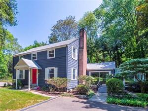 44 Compo Road