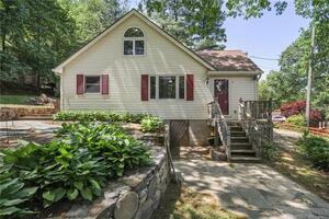 11 Longview Terrace