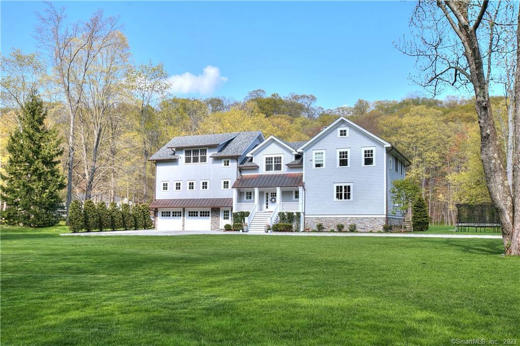 6 Valley Lane — exterior photo