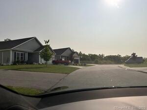 Homes for sale in Killingly, CT | 61 Deerwood Dr, Killingly, CT 06239 | MLS# 170565890