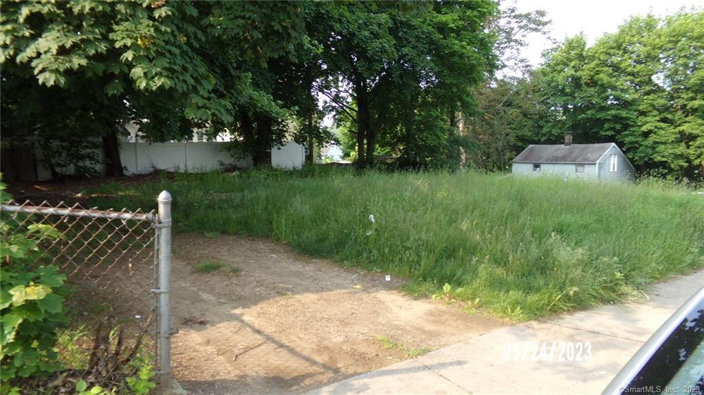 .08 Acre Building Lot. CR Zoned. Buyer to do due diligence.