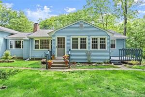 5 Dogwood Lane
