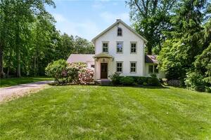 253 Hollow Tree Ridge Road