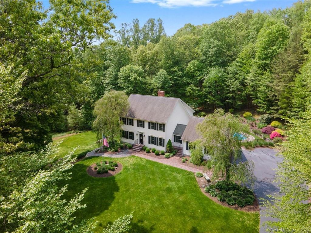 12 Jordan Hill Road — exterior photo