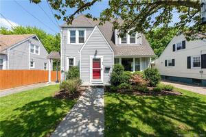 56 Silvermine Avenue