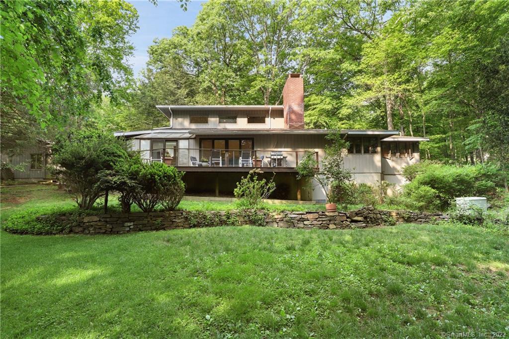 31 Ferncliff Road, Greenwich, CT 06807