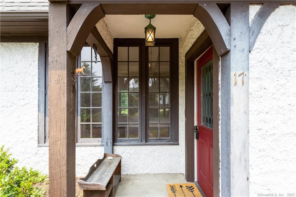 17 Buxton Lane — exterior photo