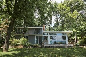 36 Dock Road